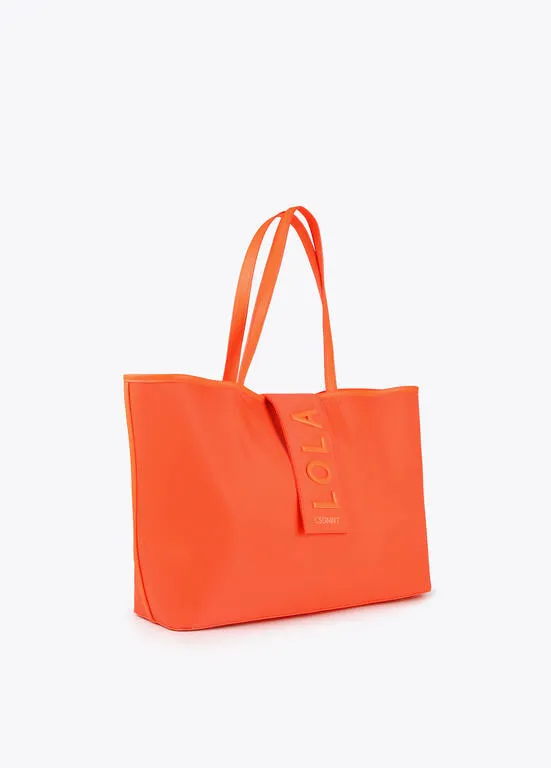 Bolso shopper nylon fluor detalle placa LOLA NARANJA Lola Casademunt