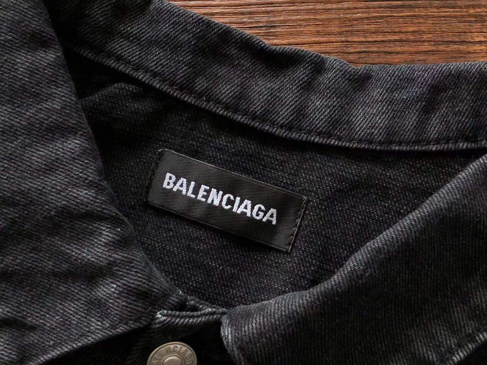 Chaqueta Vaquera Balenciaga – Denim Edition