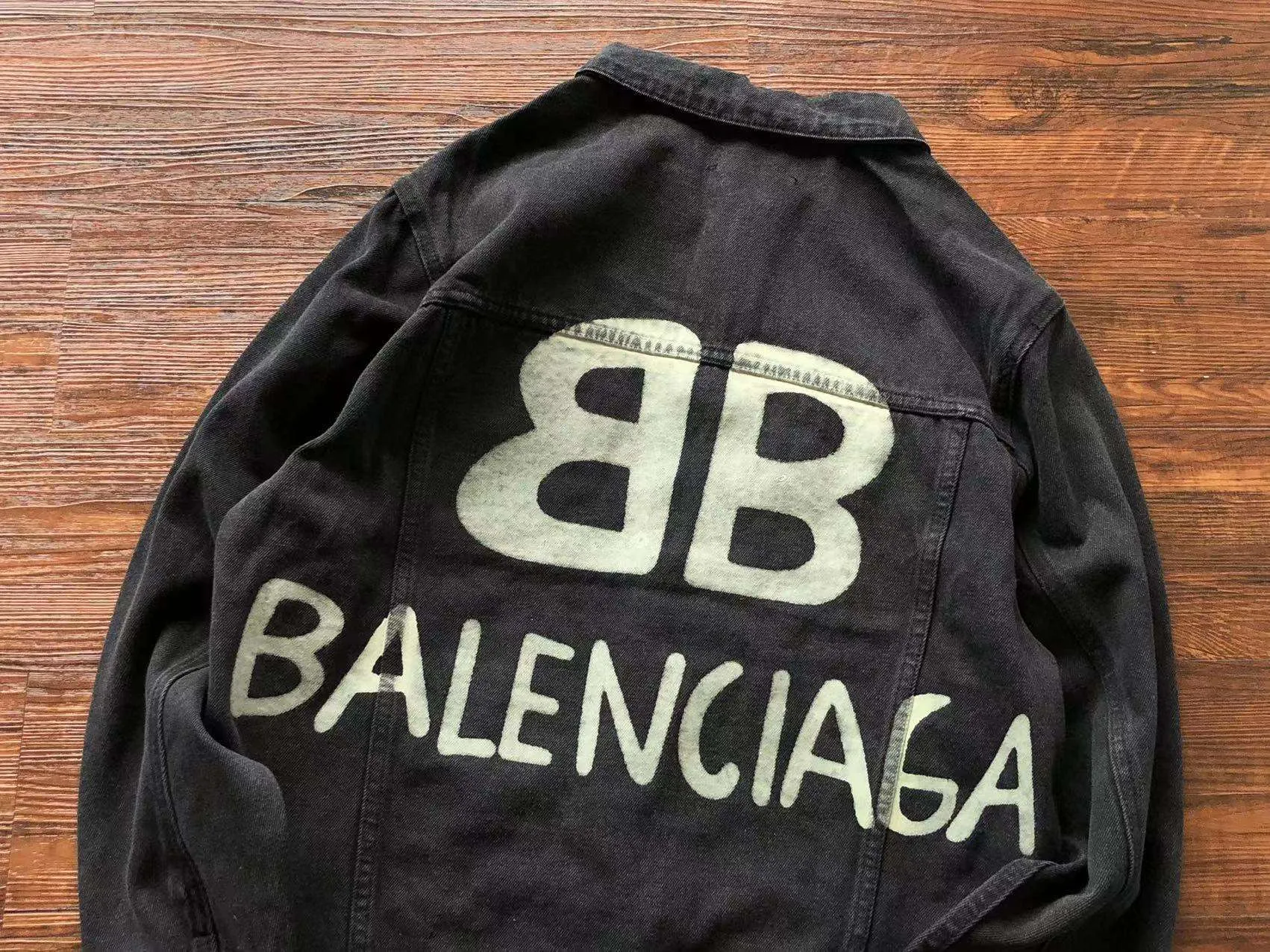 Chaqueta Vaquera Balenciaga – Denim Edition