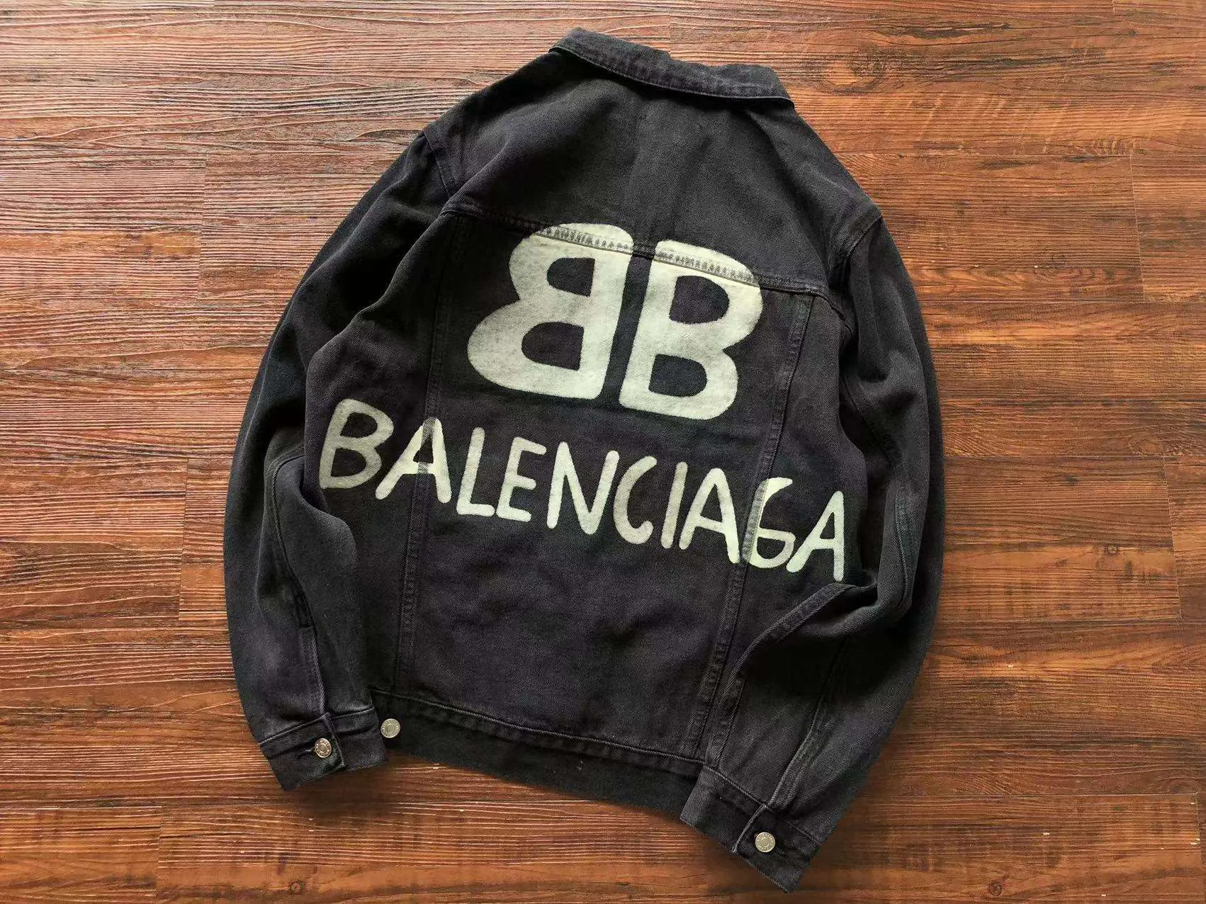 Chaqueta Vaquera Balenciaga – Denim Edition