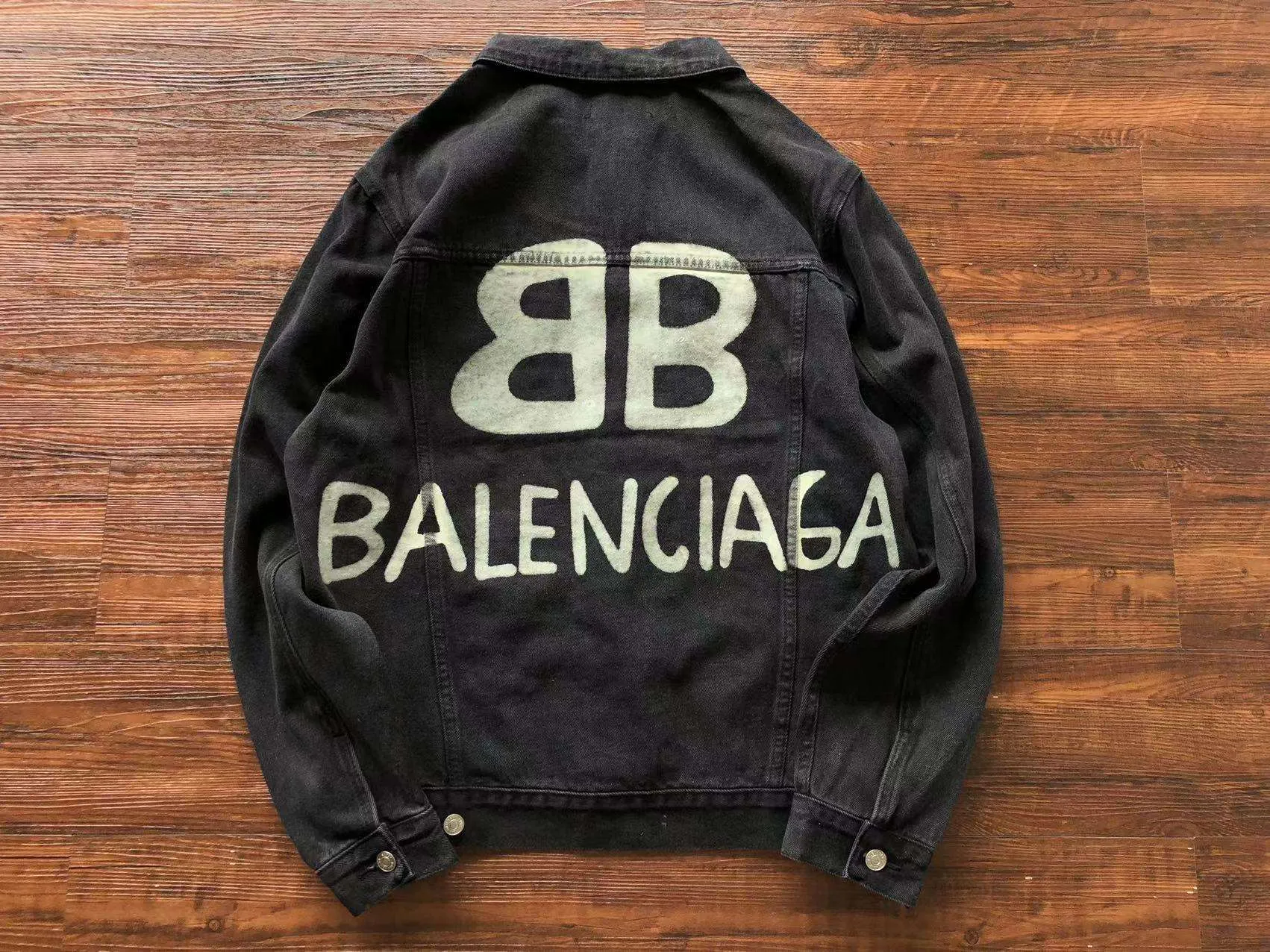 Chaqueta Vaquera Balenciaga – Denim Edition