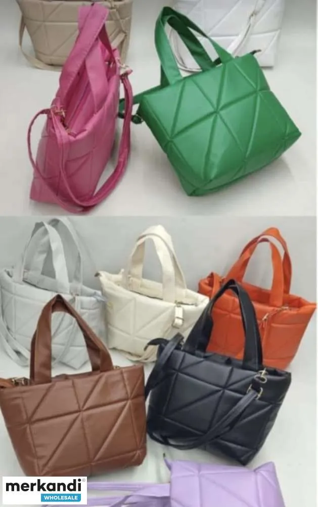 Compra bolsos de mujer al por mayor con diferentes colores y modelos.