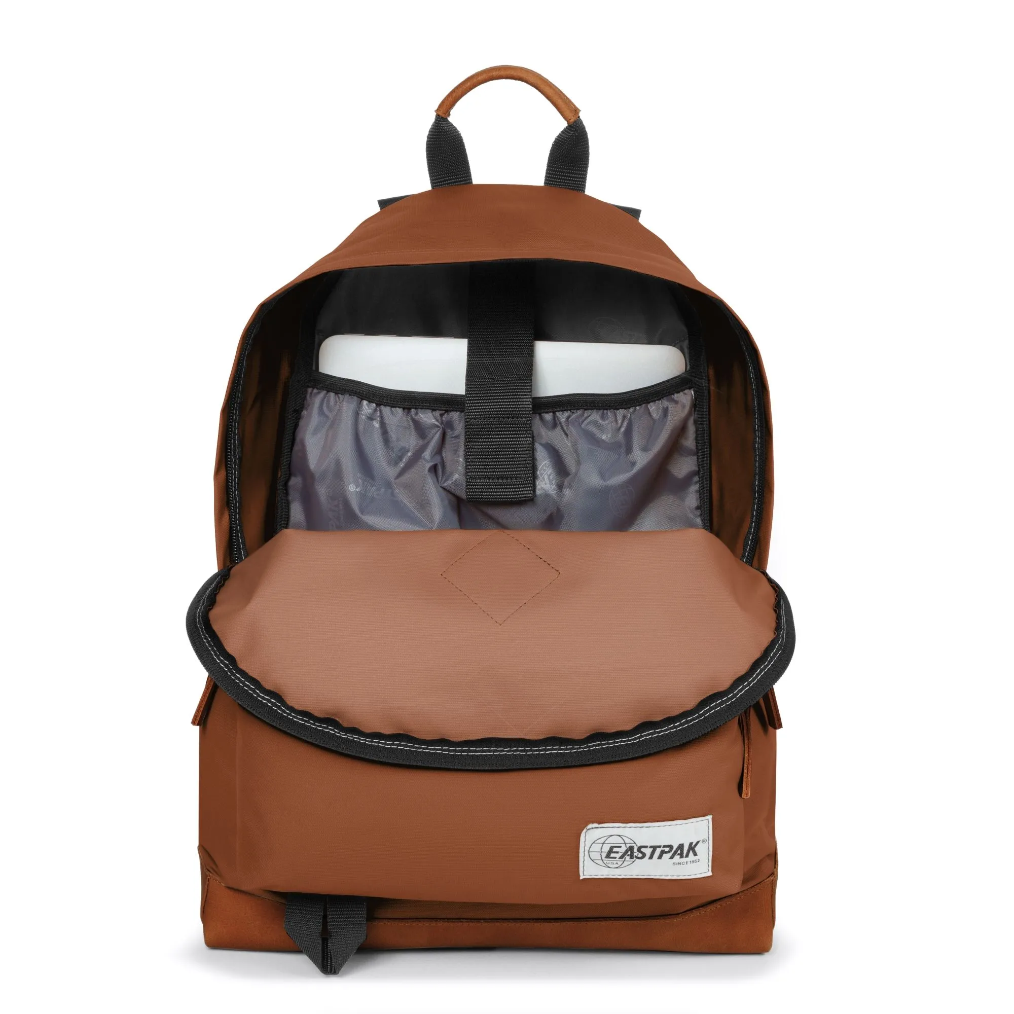 MOCHILA EASTPAK Wyoming Into cuero EK81179L Sambal marrón