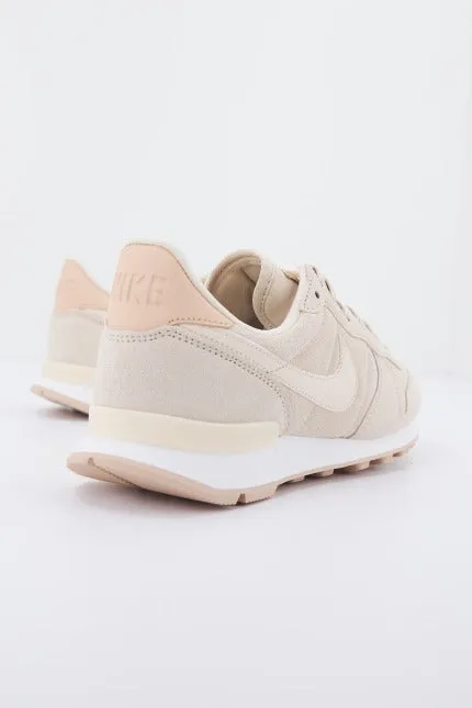 NIKE INTERNATIONALIST C