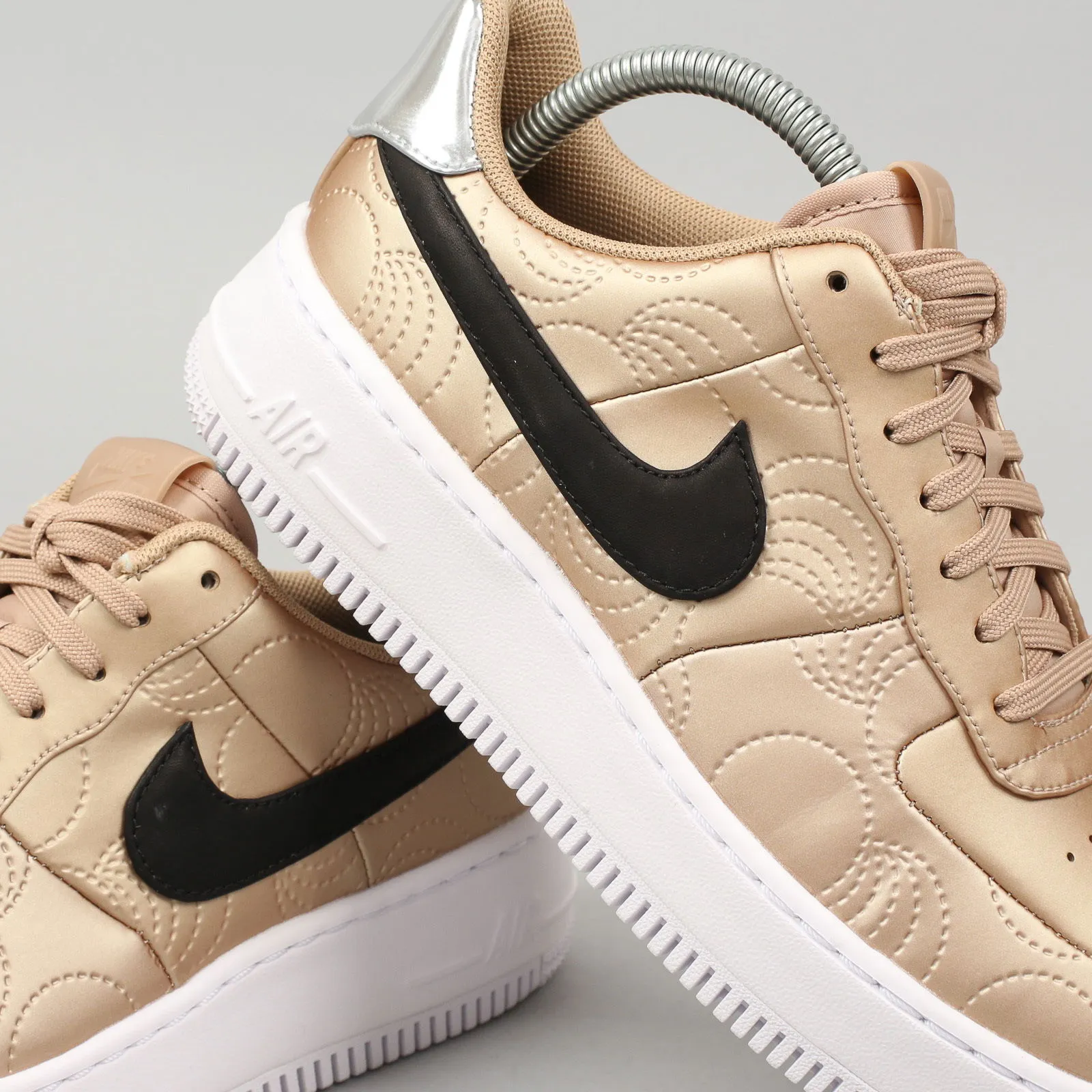 Nike WMNS Air Force 1 Upstep Lotc QS