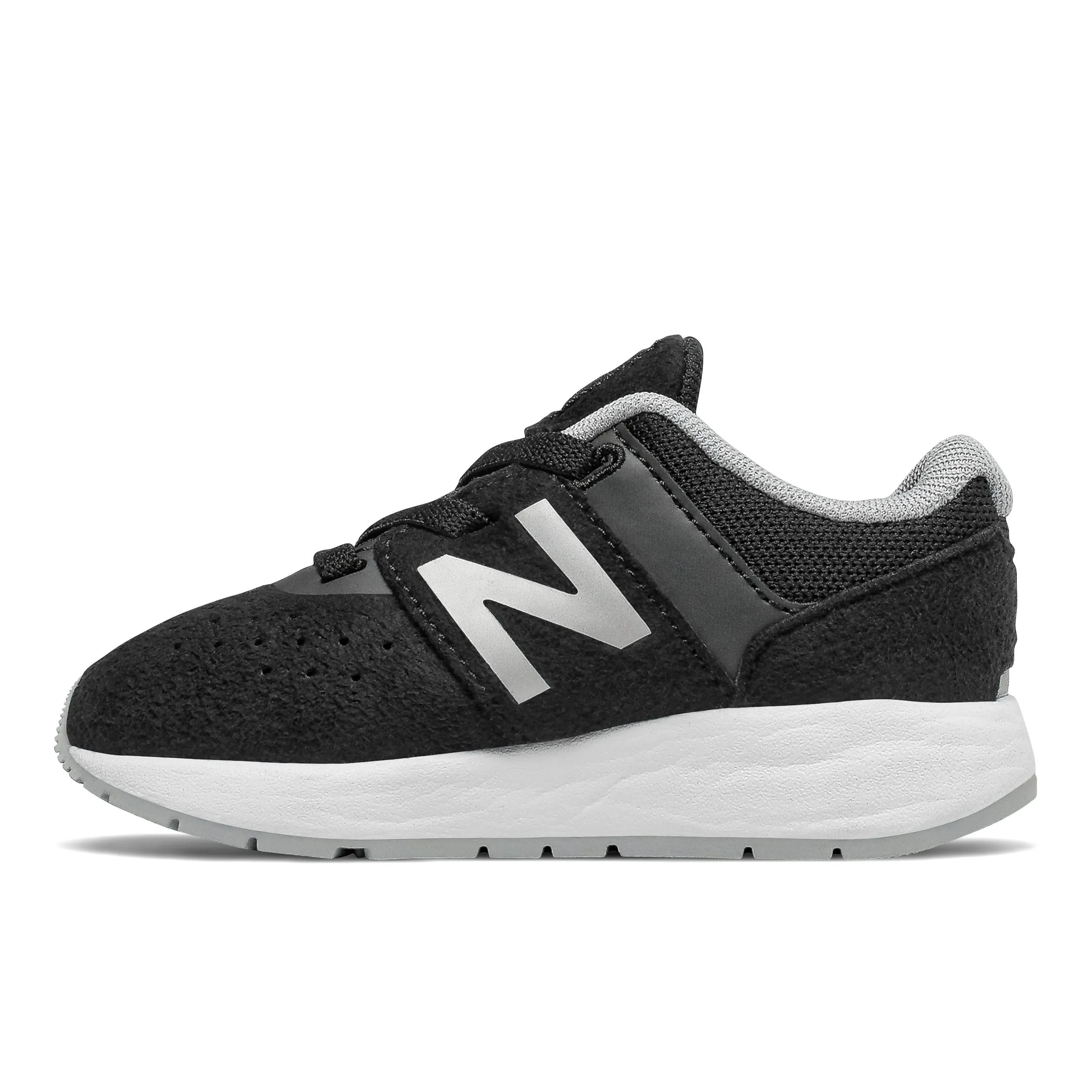 Zapatillas Urbanas Infantil New Balance 24 Negra